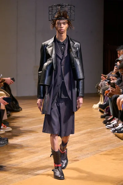 Look 29